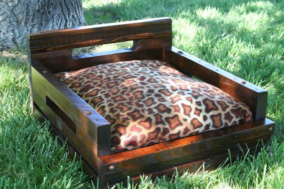 cama para perros con palets