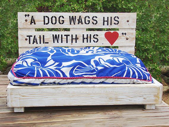 cama para perros con palets