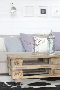 mesa de salón con palets