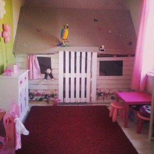 muebles con palets para niños