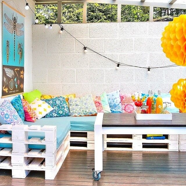terraza decorada con palets