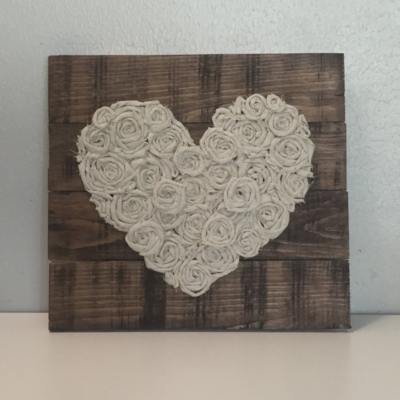 cuadro corazón de palet