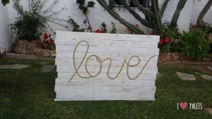 cabecero de palets Love