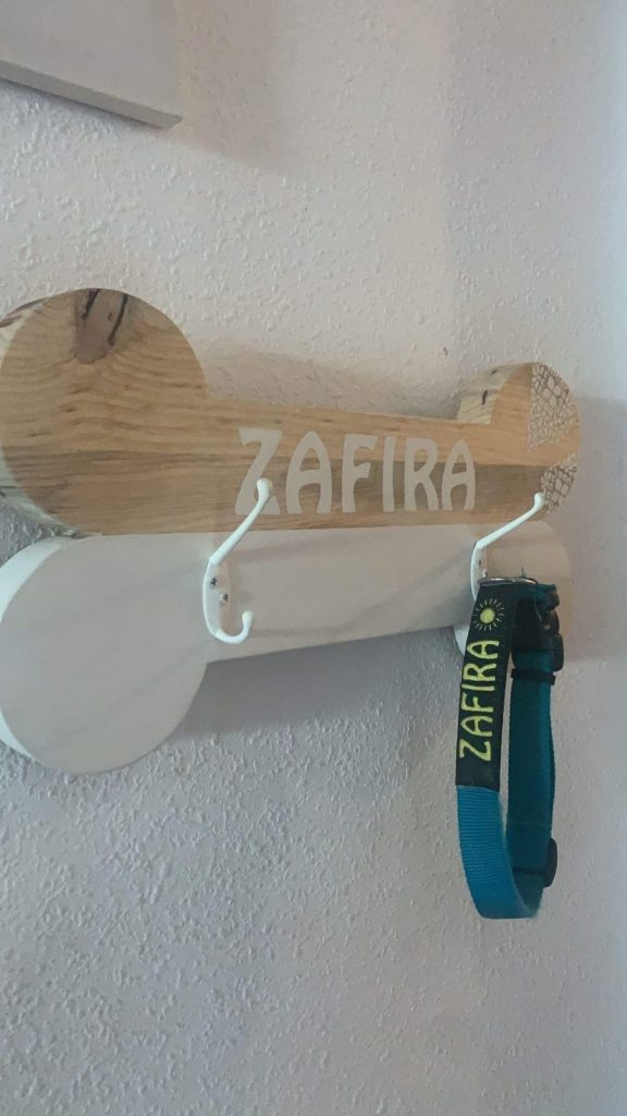 perchero con palets para perros