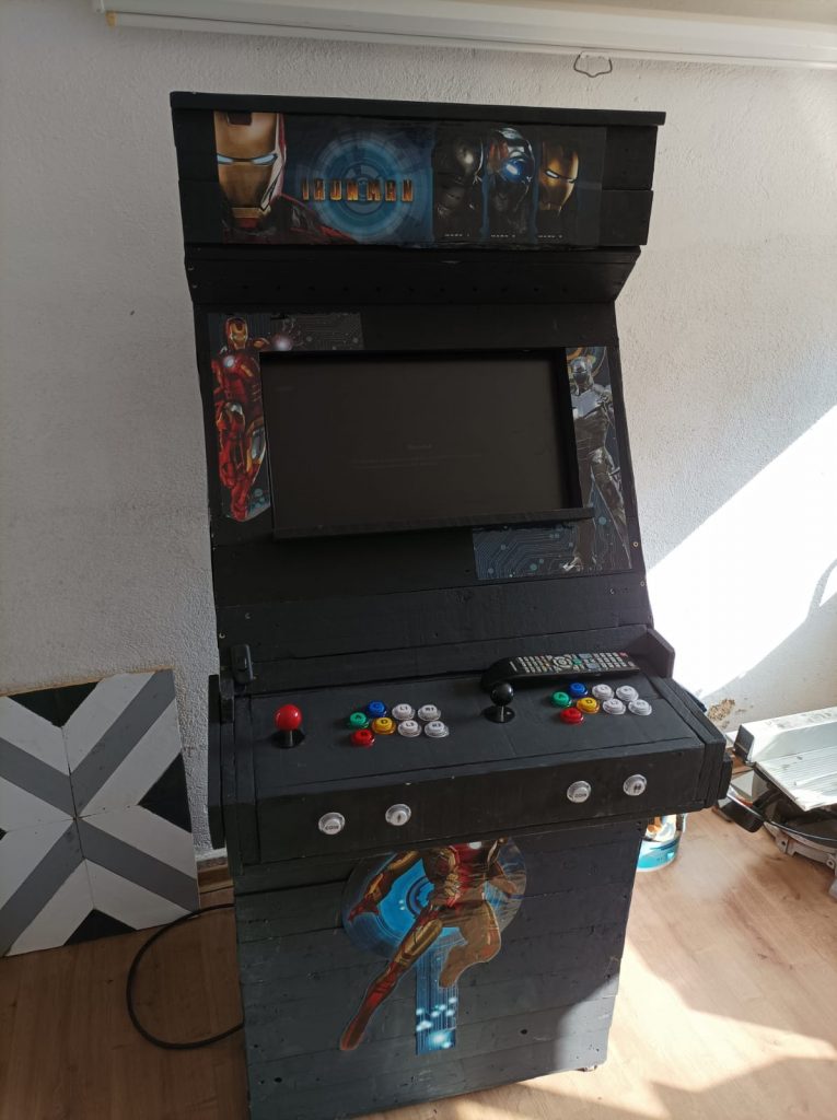 máquina de juegos arcade