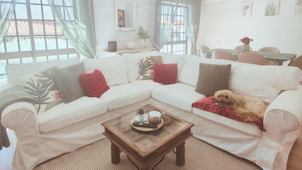 salón después de los cambios decorativos